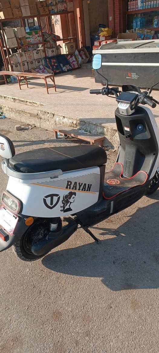 السلام عليكم ماطور للبيع الريان سرعه 70 الماطور نظيف حيل نظام رجوع خلف لايت عالي وناسي الماطور مال جناي باتريات يقرون 11 يعني باتريات فوك نص عمر السعر 600 بي مجال السعر ‏‪***********
