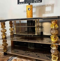 طاولات • ذهبي • مكاني الخضر