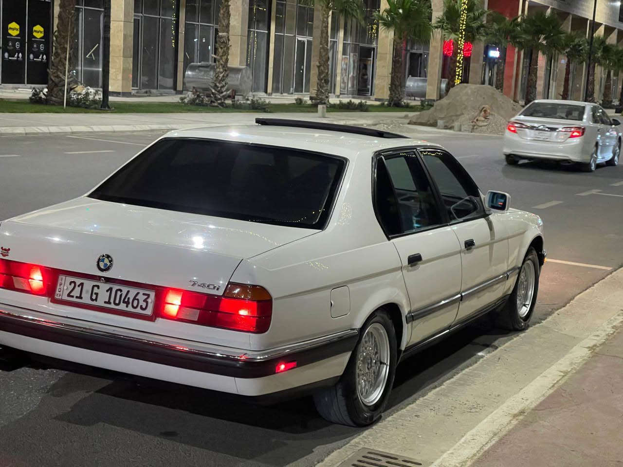 سڵاوی خواتان لێبێ
۷٤٠ گێڕ عادی
مۆدێل ۱۹۹۱
سەیارەکە زۆر جایزە هەموو گیانی بە شەرت
سڵایت ناو فۆرمیکا تەبرید ساردو گەرم 
گێڕ و مەکینە و تەبریدی بە شەرت 
۳ بۆ ٤ پارچەی بۆیاخە
بایی ٦۳ گەڵا و تۆزێ معامەلەیە 
*********** السليمانية, العراق
