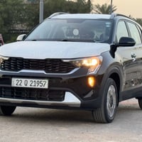 للبيع كيا سونيت موديل 2024 شكل الجديد  🖤🖤🖤🖤لون اسود 🖤🖤🖤🖤 زيرو ماشيه ٤٠...