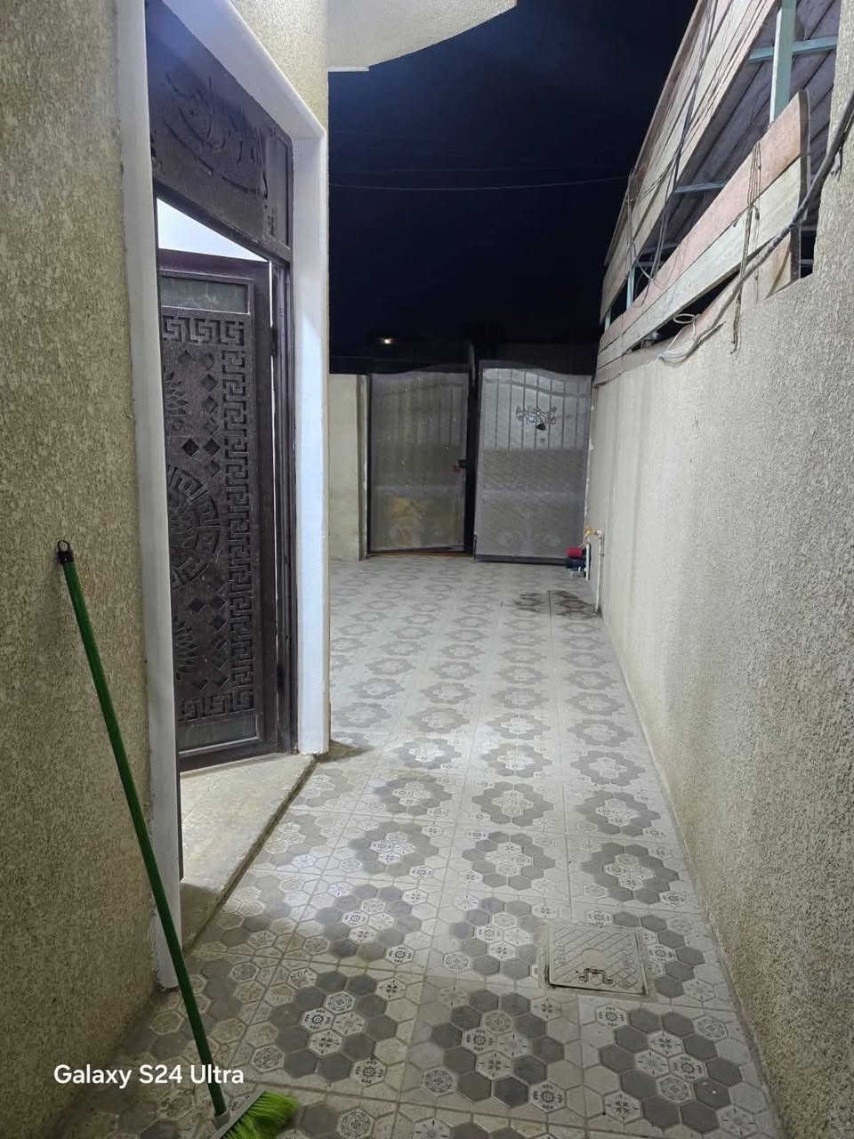 #يعلن مكتب [[ #أضواءالمدينه]] للعقار
مشتمل للايجار 

المساحه //130 م طابقين بناء نظيف 

♤♤♤♤♤♤♤♤♤♤♤♤♤♤♤♤♤♤♤♤

الموقع//#حله الاساتذه خلف مدينة حمورابي 

♤♤♤♤♤♤♤♤♤♤♤♤♤♤♤♤♤♤♤♤

#يتكون // مطبخ/صاله/كليدور/٣غرفه نوم 

مجمع صحيات/ البيت نظيف 

■■■■■■■■■■■■■■■■■■■■

■■■■■■■■■■■■■■■■■■■■

#للاستفسار// مراجعة مكتب أضواء المدينه 

#الكائن//حله شارع ٨٠ مقابل أسماك الشجيري 

☆☆☆☆☆☆☆☆☆☆☆☆☆☆☆☆☆

#اواتصال على الأرقام التاليه 

***********
