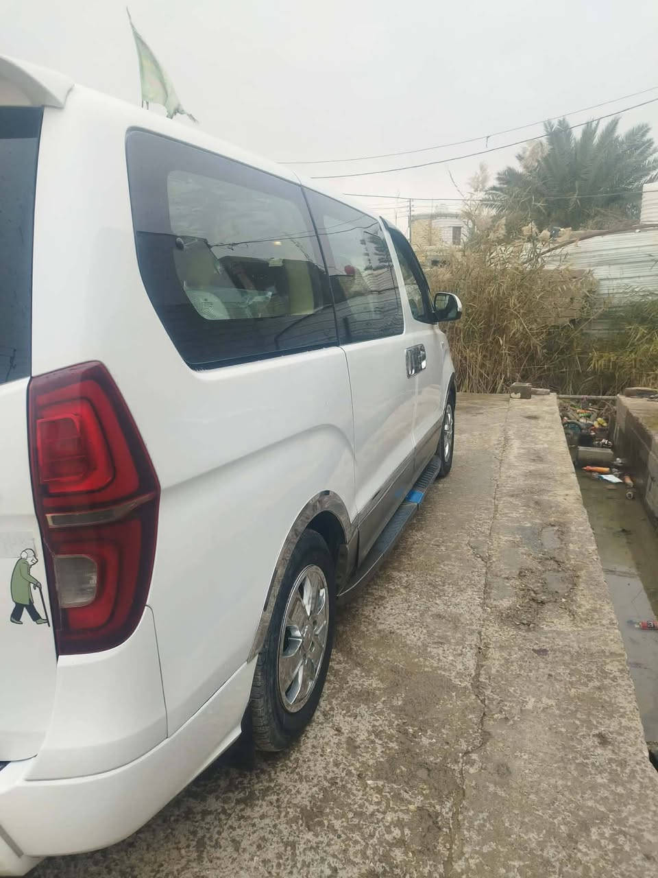 السلام عليكم سياره 2019 مفتوح محور مسكر بيها مكينه تحوير جديد7 رقم بغداد تحويل ثاني يوم امرايات20 وبك لايت20 اصلي ويل كب 17 العنوان ناصريه سوق الشيوخ استفسار الاتصال على هاذ الرقم ***********
