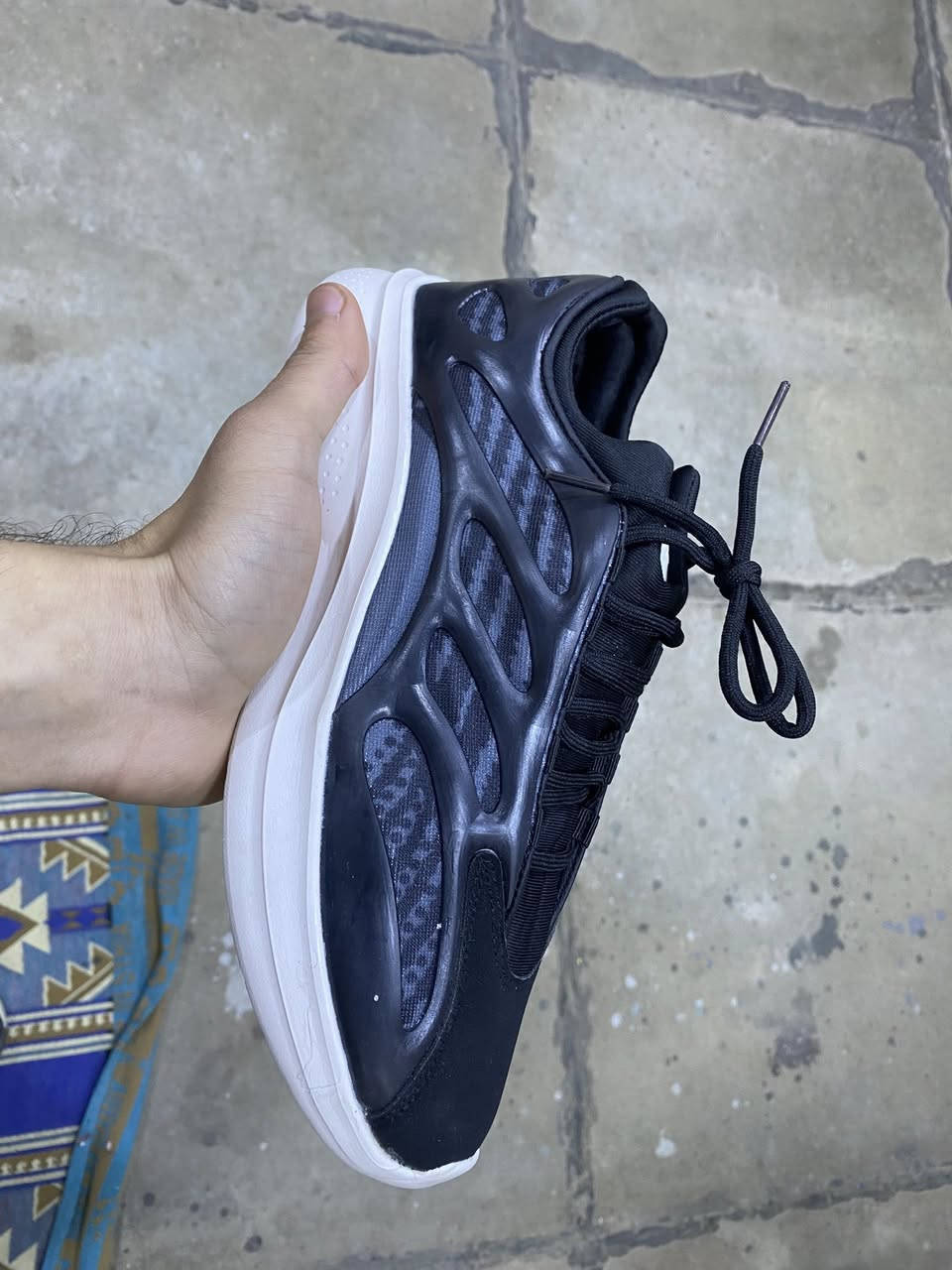 احذيه شي ان نص شليف القطعه على (5 ).  الاف فقط ،قياسات 41.42.40البياع
***********
