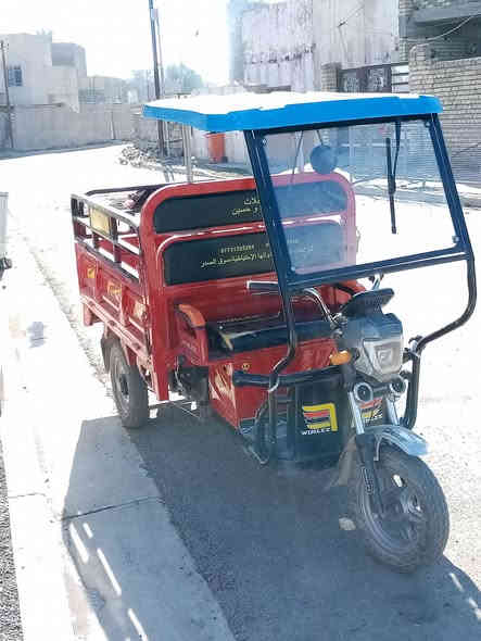 سلام عليكم ستوته شحن الحجم الجبير ام الكير موديل 24كامله مكمله بطاريات 6جدد قبل شهر من شادهن وكهربائيات كلهن شغاله وكاملات وستوته حيل نضيفه وبيها قمريه وبردات مكاني بغداد حي جهاد السعر مليون و 300وهاذ رقم/***********
