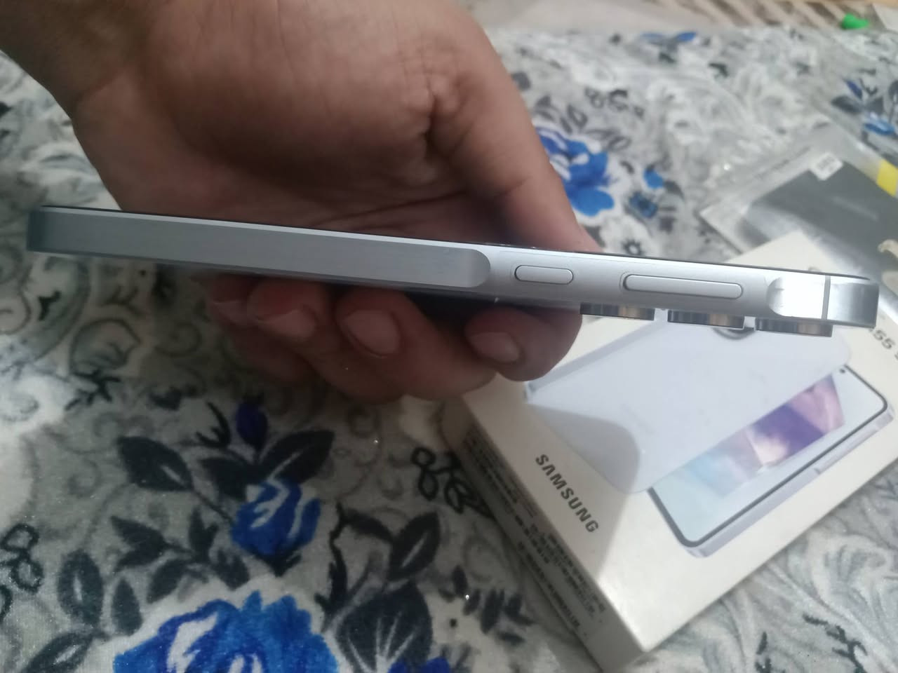 السلام عليكم سامسونج اي 55  5 جي  تفاصيل خاص واتساب موبايل مستخدم قليل هذا رقم التواصل***********
