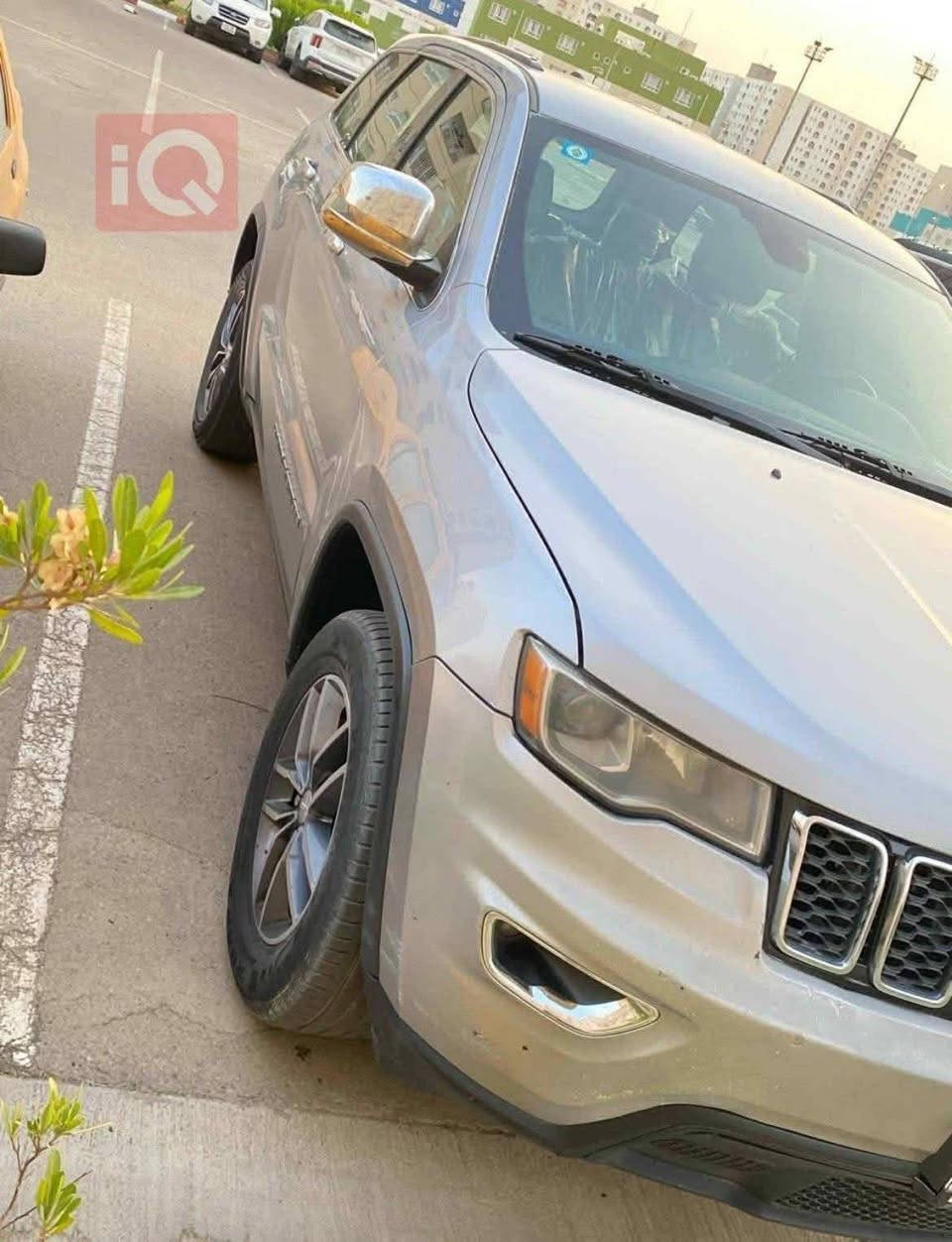 جيب لاريدو ١٧ ليبل واحد بدون تبديل اي قطعه وحادثه مرفق ربع قبق صندوك فقط لا غير
جاهزه من كل النواحي 
وكفاله كير محرك تبريد صدر 
او اي نقص
للعلم محرك رواجز مال ١٤ يعني انسى شي اسمه دوانز لو دير له نفط 
رقم بغداد بسمي مكاني بغداد مراوس حسب قناعه 
السعر ١٨٨
***********
