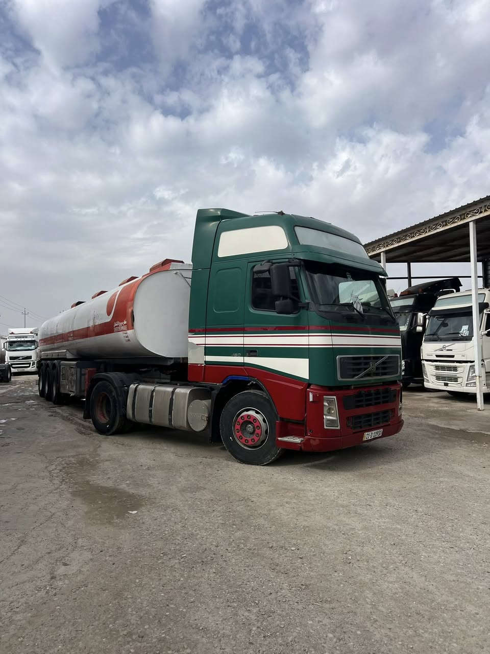 للبيع فالفو صهريج 

موديل 2006

كير اوتوماتيك 

حجم محرك 460

نوع صهريج مصلاوي 

سنوية جديد 

السياره موجود في معرض عادل 

عنوان كركوك مقابل جسر 

***********☎️واتساب
