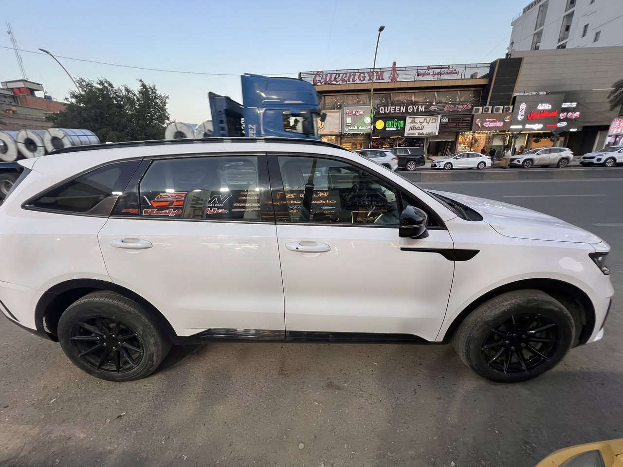 سورنتو 2022EX
فول مواصفات 
وارد امريكي
بونراما
كشنات VAP
كشنات كهربائيه
ماشيه 72الف
السعر 250
***********
