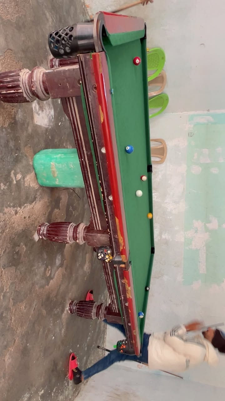 ميز بليارد فانوص النظافة 70‎%‎ مع سيت طبب وكيوبات عدد 2 
السعر 400وبي مجال بسيط الرمادي التاميم القادسية الثانية
هـ ***********
