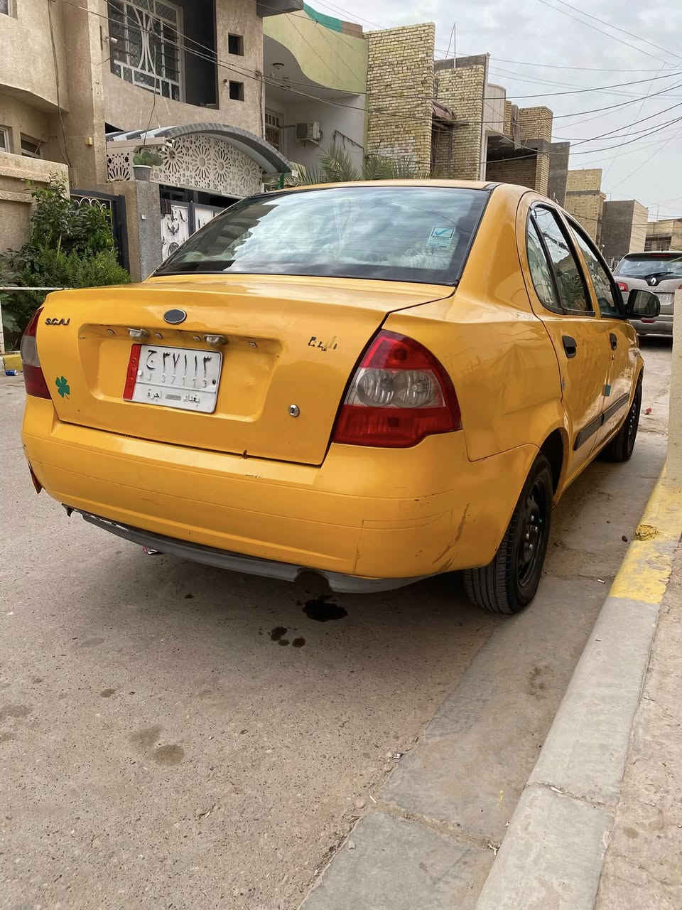 سلام عليكم طيبه مديل 2015 للبيع 
مختصر الحجي السياره كفاله عامه 
لاضربه ولا تبديل 
شواصي شركه كفاله 
مكينه وكير خير من الله 
تبريد نقص بس غاز 
السياره بيهه نصبه فول 
دواخل شركه 
بس الدعاميه الخلفيه بيهه كسر صغير غير هايي أكلفك السياره من الدعاميه للدعاميه 
رقم بغداد السياره بسمي تحويل ثاني يوم 
السعر 40 وبيه مجال للطيبين 
مكان السياره زعفرانيه نهايه أربع شوارع 
الهاتف ***********بي واتساب 
***********.

