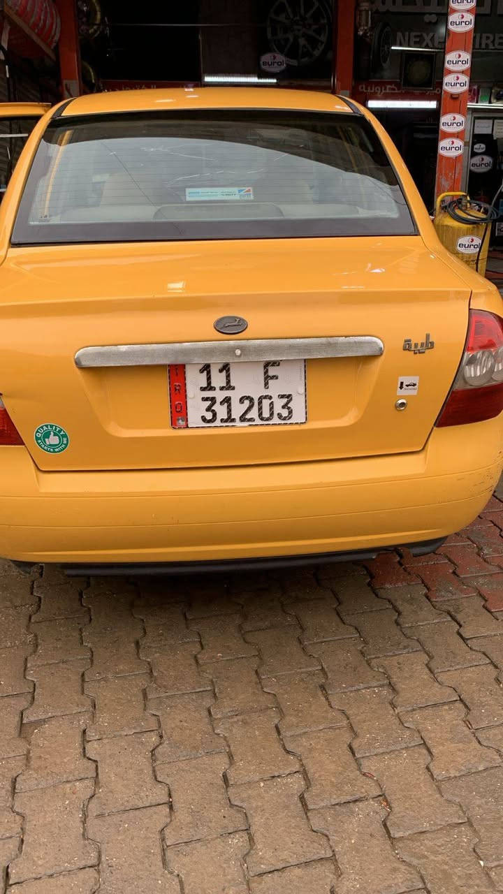 صبحكم الله بالخير من رخصه الادمن والشباب الطيبه_طيبه موديل ١٦ على ايدي مكينه من الصندوك فاتحهه وشادهه كير جديد تخم تاير تبريد جديد يعني السياره من ايدك للشارع بيهه طخه بالباب الصدر قليله بارد تتعدل وشبر صبغ فقط بالبنيد لاغير رايدهه ب ٤٨ تحياتي اخوكم ابو العسل
***********
