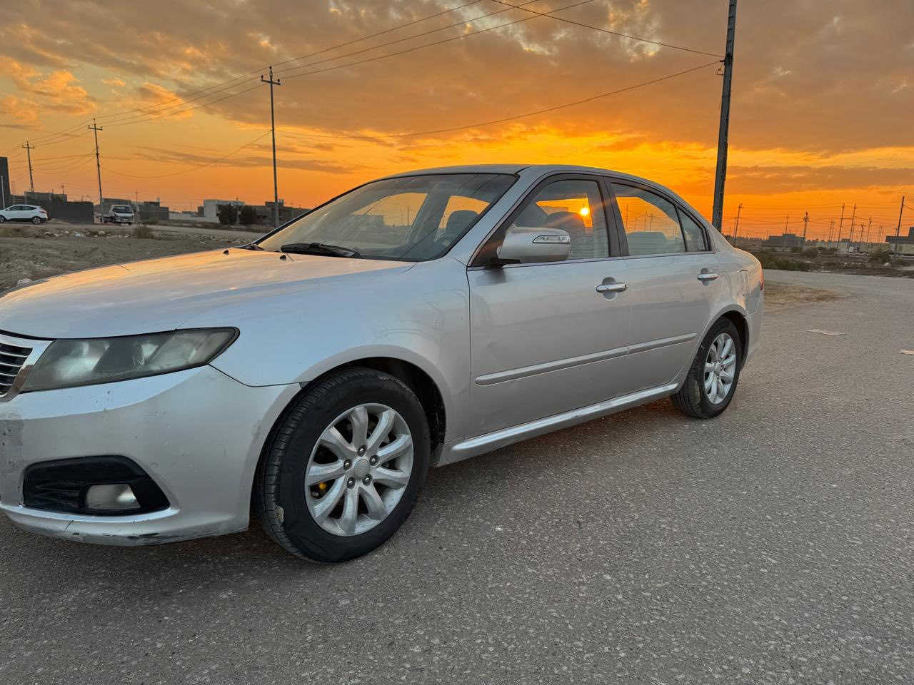 السلام عليكم اوبتما 2009 خليجي كفاله عامه فول مواصفات ماعدا البصمه رقم بغداد الماني السياره جاهزه من كير ومكينه وحداديه تخم تاير تبريد ثلج تحويل مباشر السعر / 125 وبيه مجال 
المكان / بابل 
للتواصل/***********
