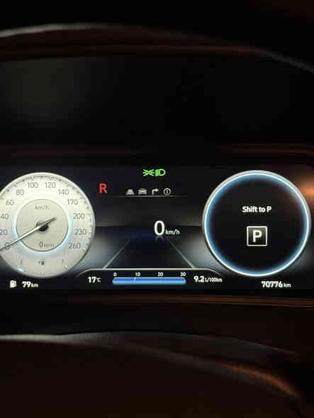 سلام عليكم 
للبيع هونداي كونا 2022 وارد السياره N line محرك 1.6 تيربو السياره صاروخ 
ماشيه 71 الف كيلو ضررها فقط قبغ جنطه معدلي نفسه 
السياره فول للاخير ول N اعلى فئة 
كامره خلفيه 
رادارات 
عدسات زينون 
ليدات 
شاشه اصليه جبيره 
كشن كهرباء 
دشبول شاشه 
كشنات تدفئة 
بصمه 
سلايد 
فول للاخير 
رايدها ب 180$ ومجالها بسيط للاستفسار ***********
