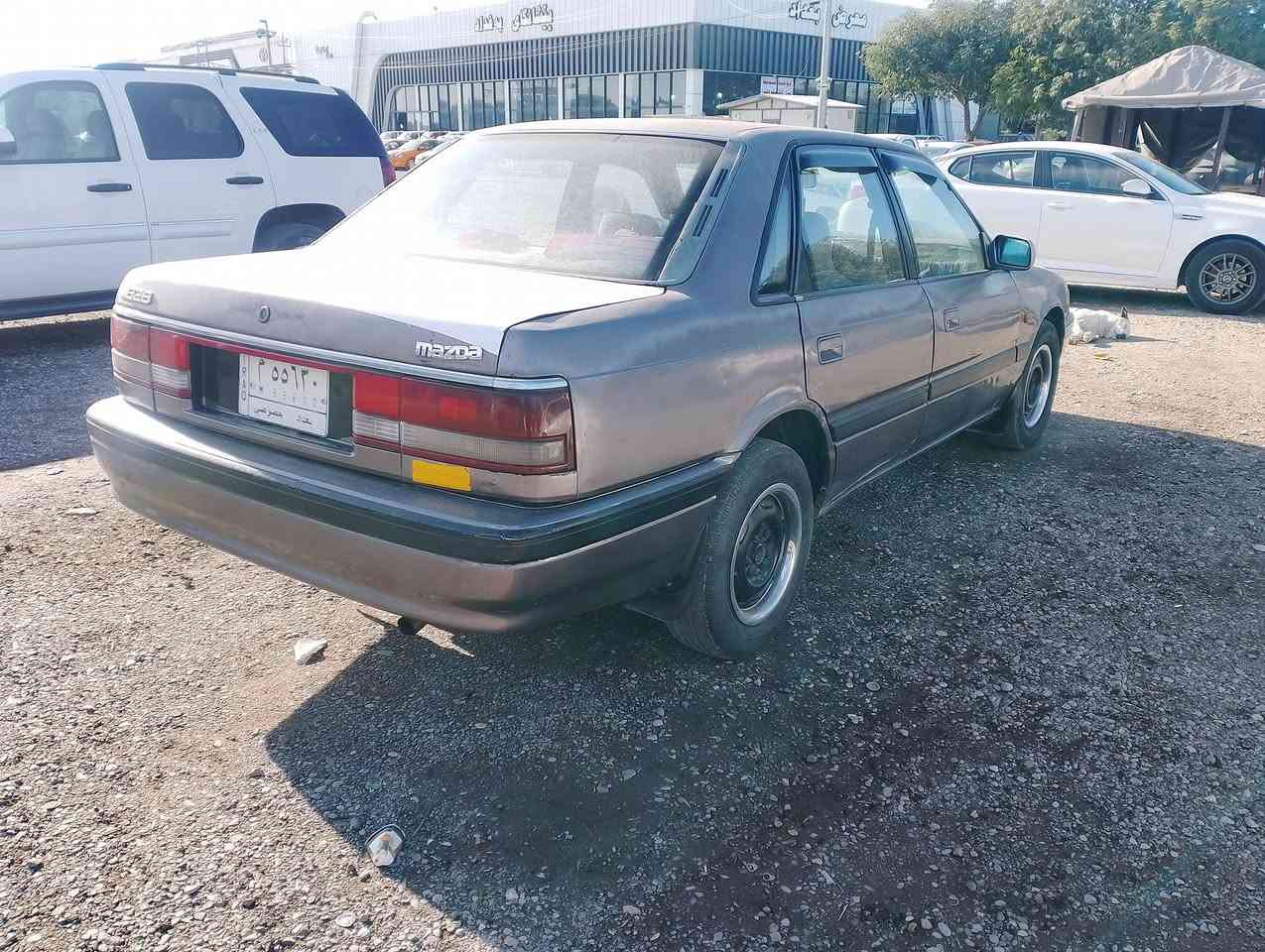 مازدا 90  مکینە 12وکابریترە رقم بغداد سنوی عاجە بی لیدراو   سعری 25ورقه شوین کلار***********
