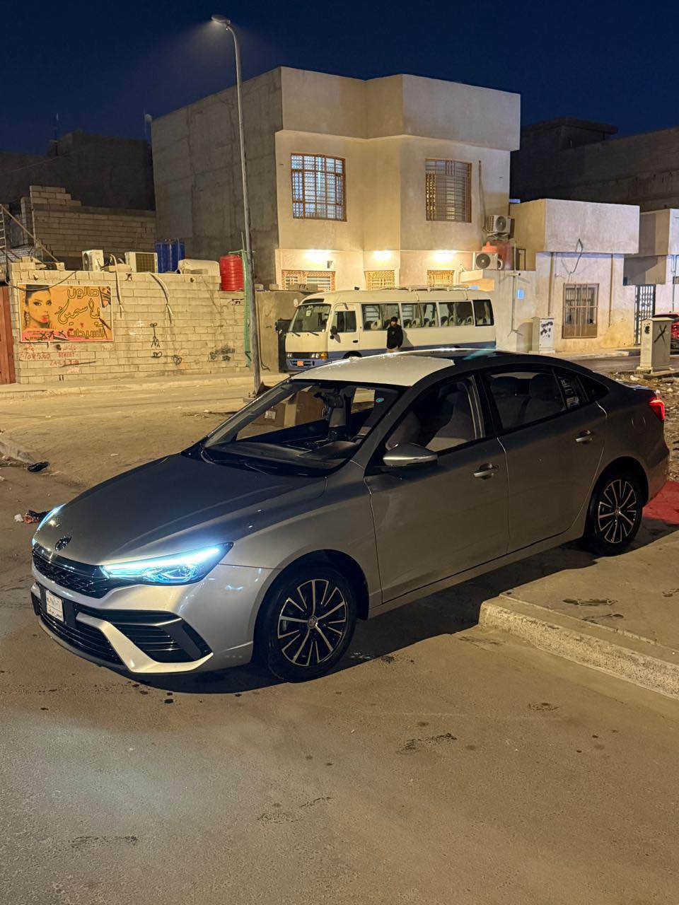 MG5blas 2025  جام كهربائي تحكمات ماشيه 18ستيرن مثبت سرعه انضمه قياده سايد بريك دكمه اوتو هولد تبريد تدفئه تبريد حساسات كامره بصمه السياره بك لايت لد لايتات امامي زنون عدسه تبديل قطعه الجنطه محرك 1.5تيربو تخم تاير حداديه كل على وضع الشركه السياره بيها ضمان 6سنوات صيانه كير محرك كهربائيات حداديه
رقم فحص موقت الرقم ع المشتري 
السعر 122 وبيها مجال بسيط ***********العنوان بصره الزبير الصحفين الزبير, البصرة
