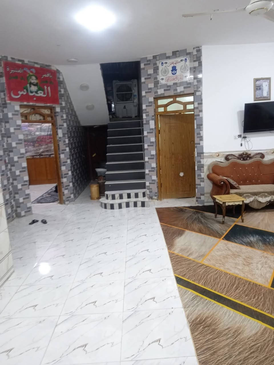 بيت مساحه 250 حي الإعلام الثانيه شارع مقابل منتدائ باتجاه حجي محمد استقبال صاله 3 غرف حمامات داخليه وخارجيه خدمات موجوده شارع 20 مطلوب إسكان التواصل على الأرقام
*********** واتساب 
***********
