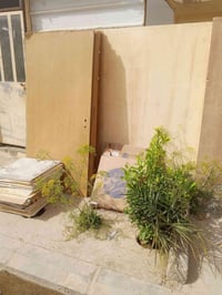 اسلام عليكم عندي 6 ابواب للبيع مستعملات ونضاف قيم وخذ 07766780584
