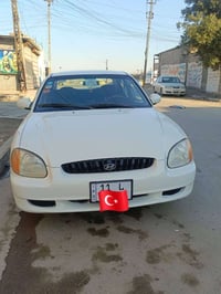 سوناته ٢٠٠١ • كير عادي • ٤ سلندر