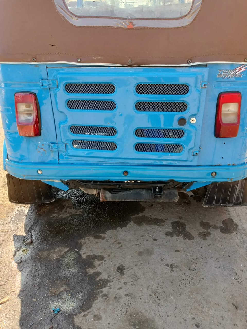 سلام عليكم 2020البيع تكتك حلوه مرتبه لا تنقيص ولا تبخير عوزها شويه ترتيب أوراق مو رقم بيها بس هاي الضربه الباقي كفاله ***********
