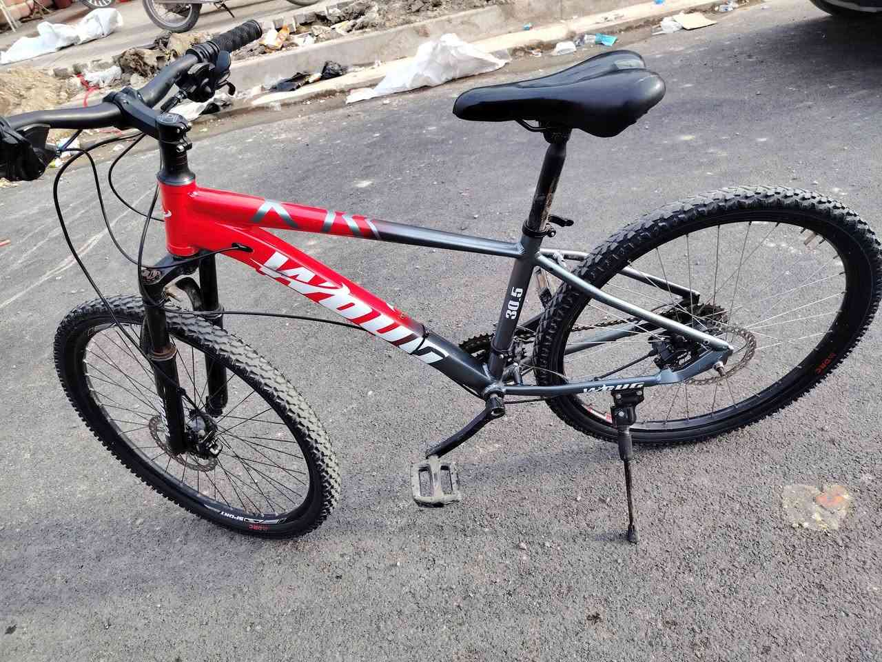 دراجه  نوع جبلي  WDUG 
معدن فول  المنيوم 

مضافه 90٪
 دشالي 3امامي  8 خلفي

دبل امامي تحكم قفل و فتح

حجم 26
بريكات  ها يدروليك دهن

كير سحب دفع شاشه

سعر  150 وبي مجال

((العنوان / بغداد/ مدينه /الصدر))  رقم الهاتف  ***********
