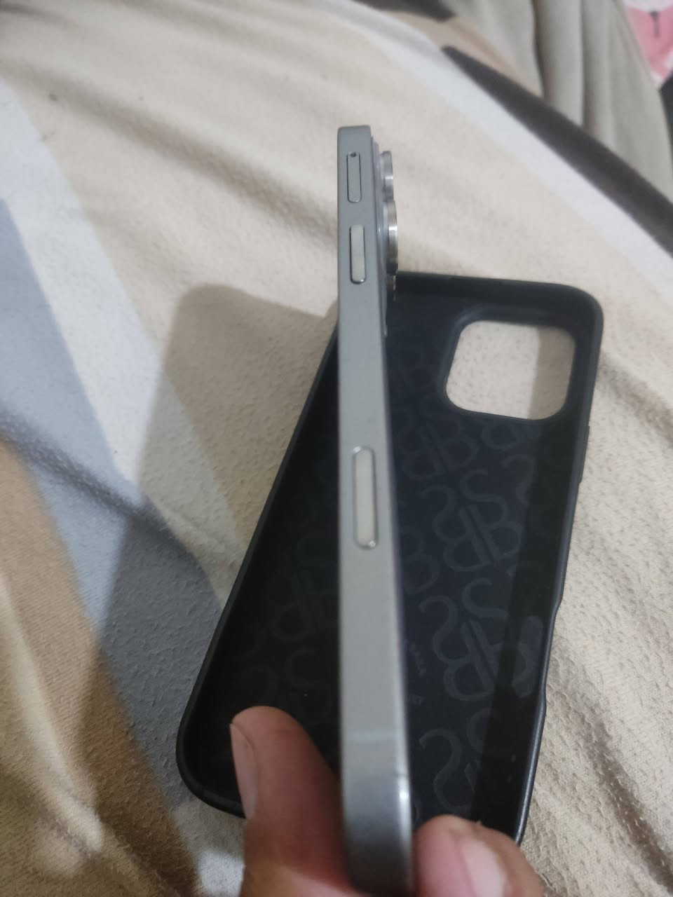 ايفون 15برو ماكس كوبي  مال كشخه و مخابره مو مال لعاب هاذ رقمي ***********
