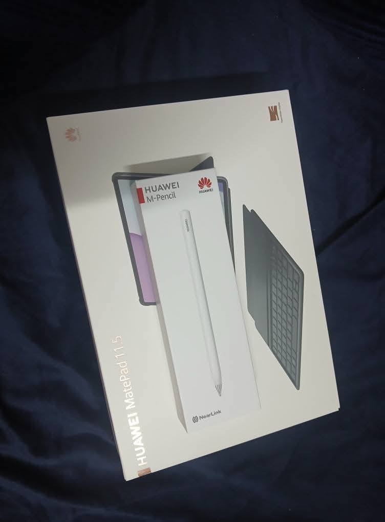 للبـيـع 
سلام عليكم للبيع تابلت HUAWEI MatePad 11.5
الحالة: نظيف 100% والاستعمال خفيف

المواصفات:

*بطارية 100
* ذاكرة 256GB
* نظام HarmonyOS 4.3
* شاشة 11.5 بدقة عالية
* سريع ومناسب للدراسة والألعاب والشغل
* ملحقاته كاملة شاحن +قلم + كيبورد
السعر  360 الف 👍


**إذا كنت صاحب هذا الإعلان وتريد حذفه لأي سبب، رجاءا أرسل رسالة إلى الدعم الفني**