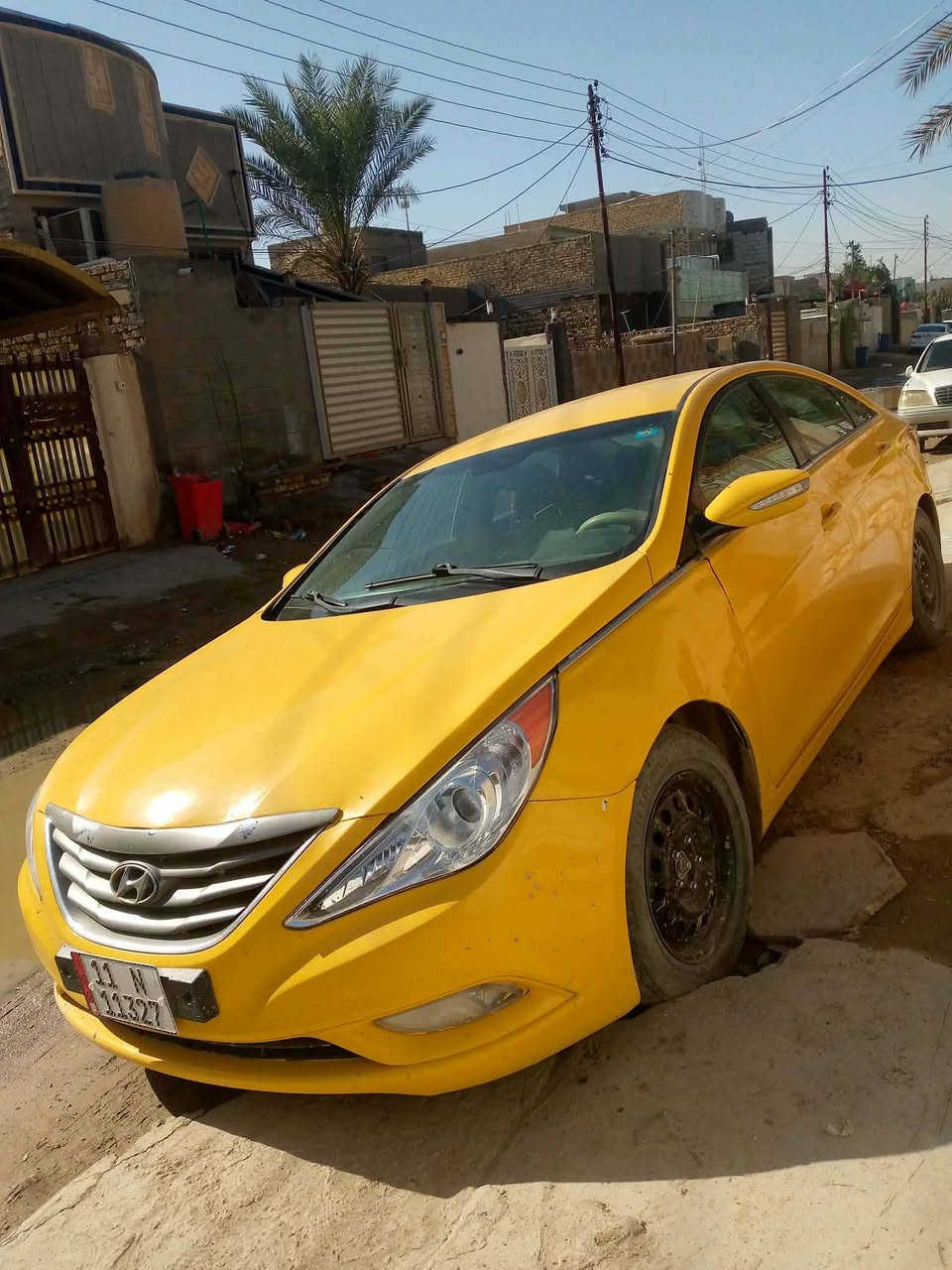 السلام عليكم سوناته للبيع موديل، 2012 وارد امريكي رقم بغداد انكليزي بيه جاملغ مصبوغ صفحه السايق  ولبنيد بي شويه بارد كله جاهزه خير من الله حداديه جديده راعيه حله حي العسكري سعر 97 وبيه مجال  .***********.
