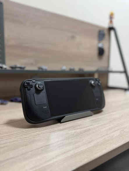 ستيم ديك ذاكره 256 نضافه فول مثل ماواضح بصوره وياه دوك يعرض لشاشه وكفر جلاتيني ولاسق شاشه السعر 450 مكاني البصره ابو الخصيب رقمي ***********
