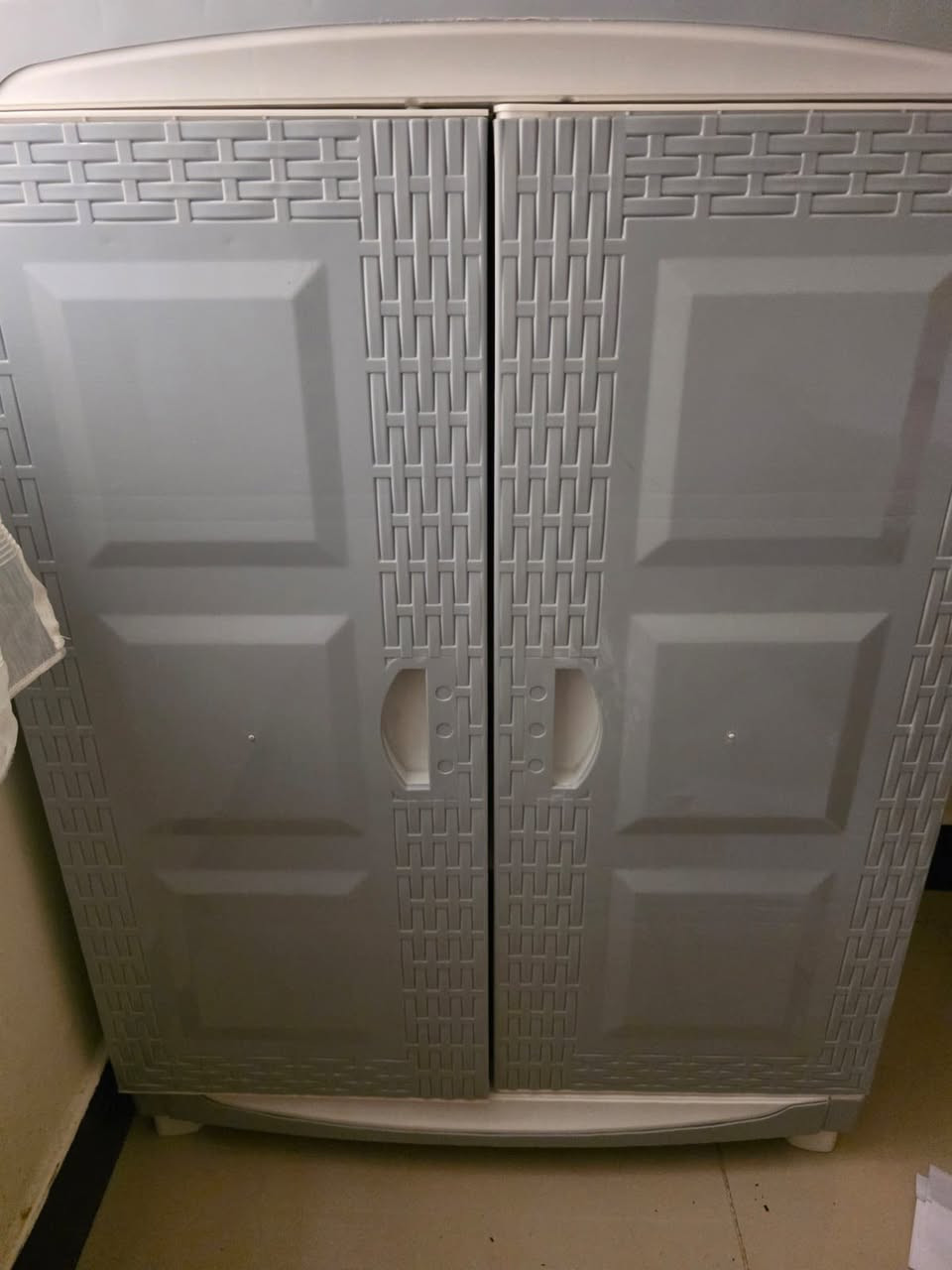 لوكرات مستخدم قليل اخذت الواحد على ٥٥ الف اريد الواحد ٣٥ 
العنوان / الصليخ


**إذا كنت صاحب هذا الإعلان وتريد حذفه لأي سبب، رجاءا أرسل رسالة إلى الدعم الفني**