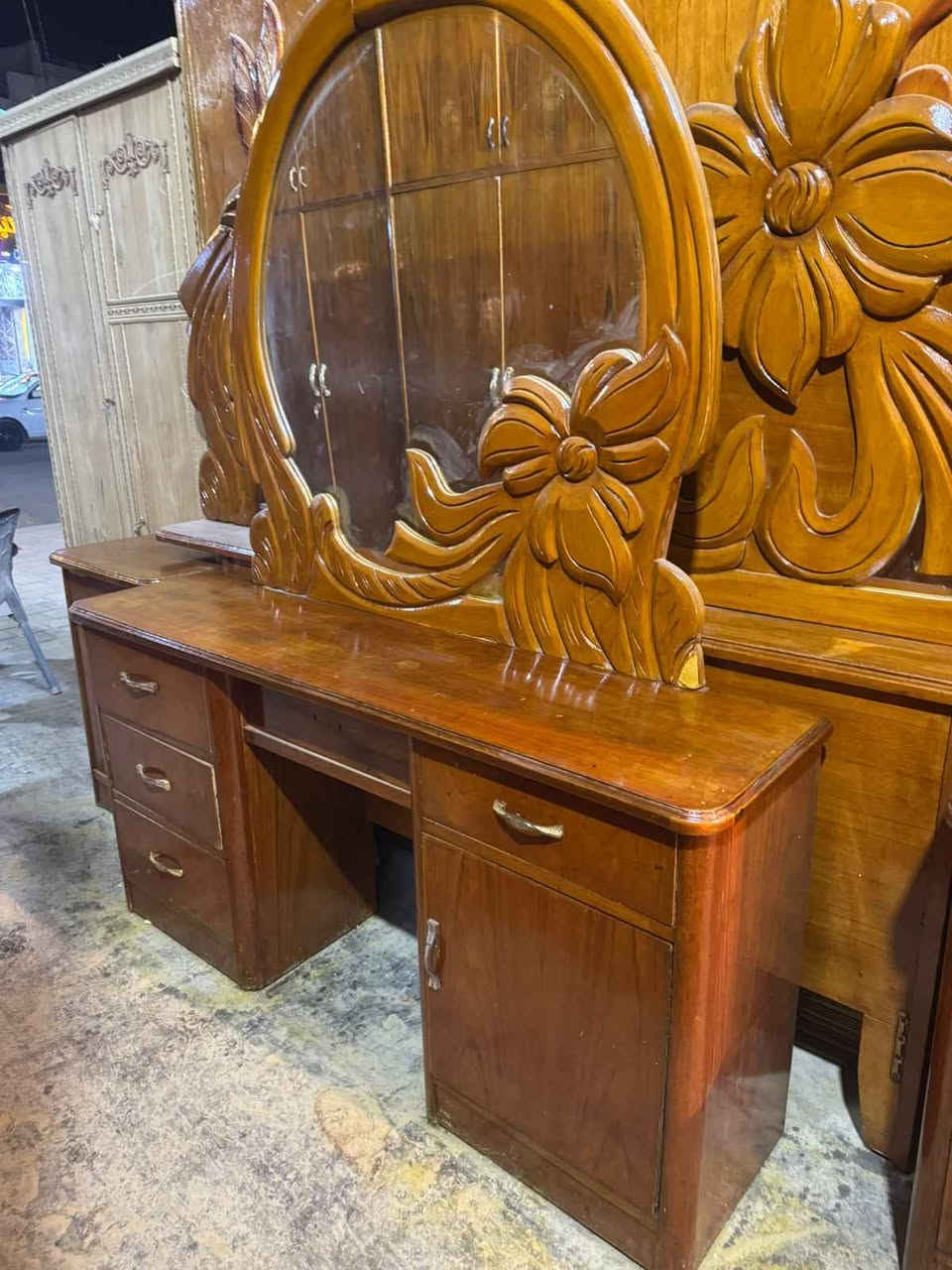 غرفه تزكام داخل وخارج صاج درجه اولى امانه الله شغل ثقيل 5 ملم داخل خارج حتى ميز تلفزون بيها زاويه كنتوريه 
السعر 950 
 توصيل بغداد مجاني محافظات مكروه عنوان الامين الثانيه بغداد, العراق


**إذا كنت صاحب هذا الإعلان وتريد حذفه لأي سبب، رجاءا أرسل رسالة إلى الدعم الفني**