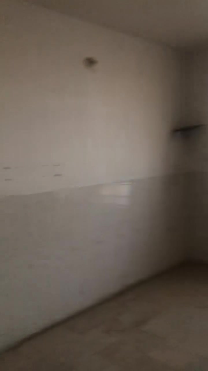 شقه للايجار طابق ثاني موقع حي الجامعه الاستفسار مكتب ابو احمد للعقار ***********
