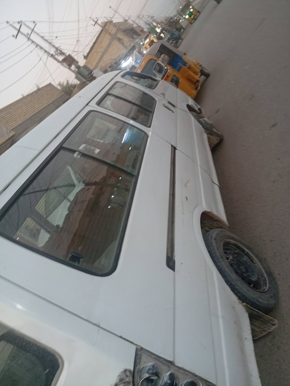 السلام عليكم حشوان للبيع راعيه ما اندله مستمسكاته عندي سنويه عظم عاج سعر 25 بيها مجال بس ***********
