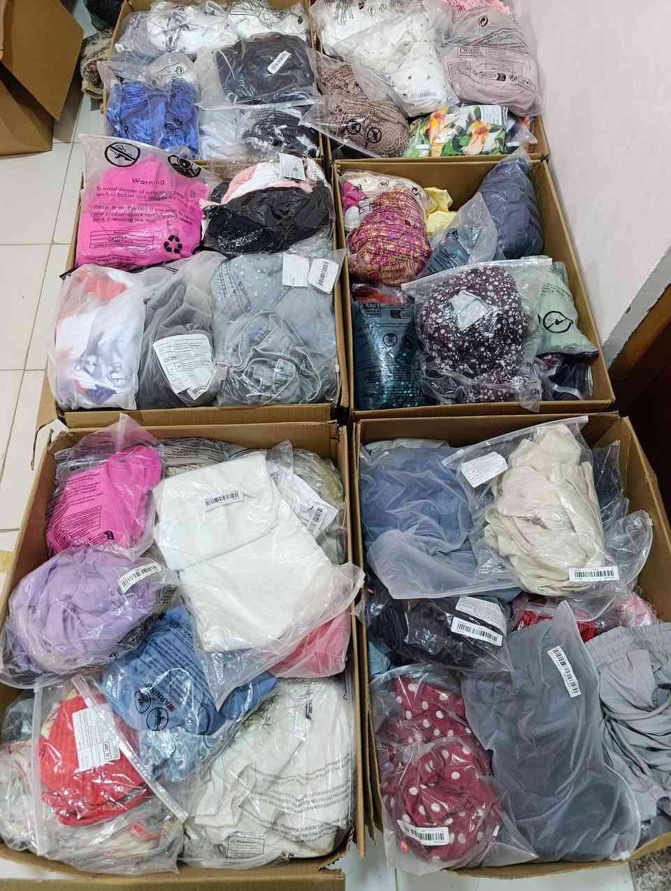 عندي ملابس ثمان كراتين📦📦 كل كارتونه بيه 50 قطعه👚
سعر الكارتونه 35 الف 💸
يوجد توصيل🚛🚛 لجميع المحافضات 
نماذج الملابس راح اخله بالتعليقات 👇👇👇👇


**إذا كنت صاحب هذا الإعلان وتريد حذفه لأي سبب، رجاءا أرسل رسالة إلى الدعم الفني**