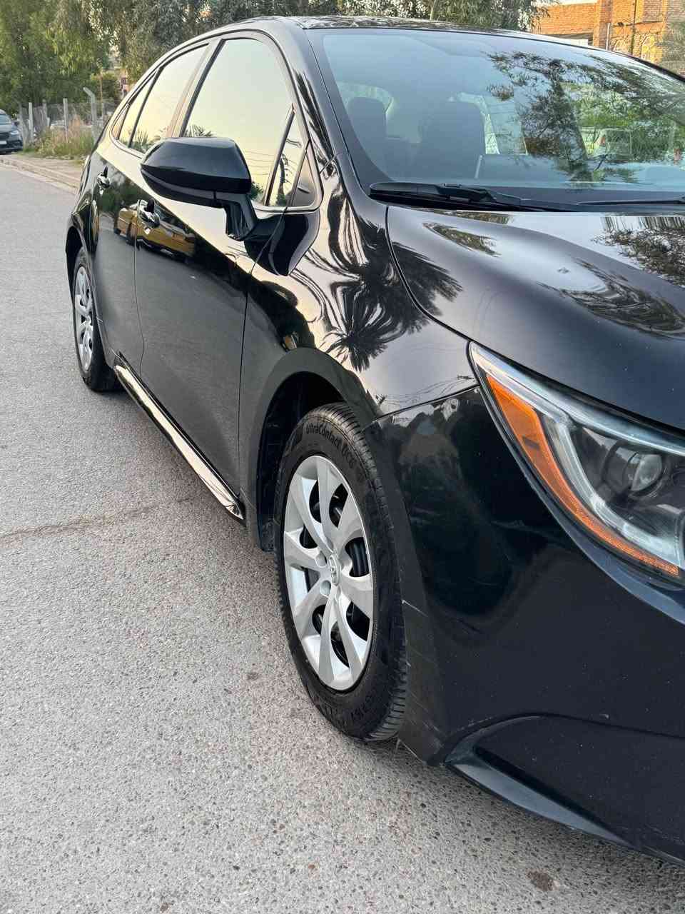 ورلا ٢٠٢١ LE محرك ١٨٠٠ المرغوب وارد امريكي حادث بسيط جدا بدون صبغ وبدون ايرباك فقط الدعامية الامامية وصور الحادث والسونار مرفق بدون دواخل الشواصي واللغود كفالة  بيها كم طخة رصعة بعدهن على وضعهن ممعدلات السيارة نظيفة جدا وخالية من اي نقوصات الرادار وحجر الصالنصة كله شغال رقمها اربيل بأسمي تحويل مباشر السعر ١٣٤ ورقة للاستفسار *********** مكان السيارة بغداد العامرية بغداد, العراق
