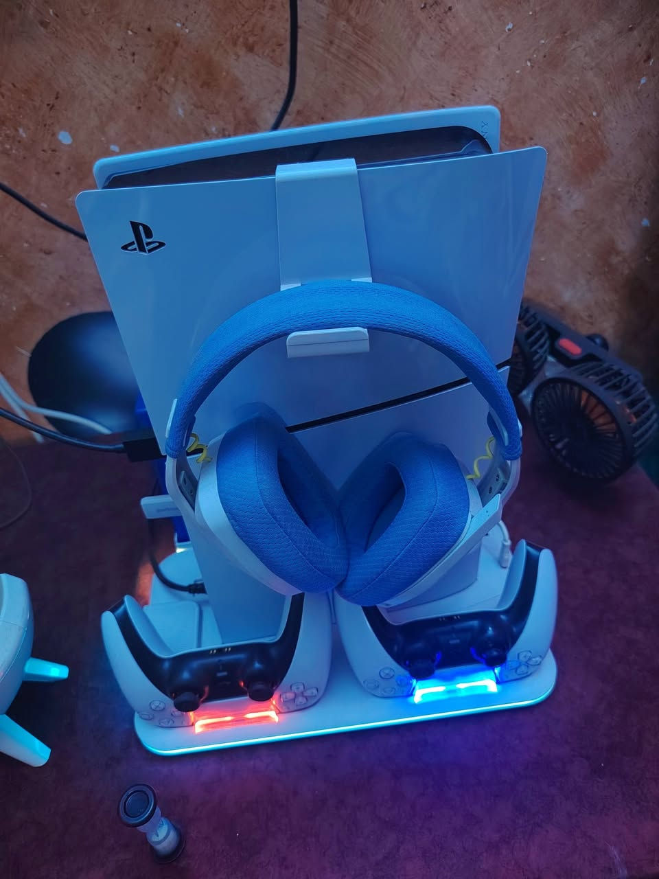 سلام عليكم
بلي 5 مستخدم للبيع  ps5  سلم

الذاكرة 1T 1024GB
البلي ويا سماعه سعرها 35 بلوتوث اصلي
يجي ويا ٥ أقراص باتمان جيتي أي ولبقيه بصوره كل قرص وسعره ونته أبو مصلحة وتعرف أسعار القراص 

ويوبي إس 1500 سعره 120ممستخدمات كلش قليل

ويا ستان وقاعدت شحن سعره 40

مع يدة جوستكين  اصليات سعر الجوستك 100

مستخدم قليل شهر ونصف ولبلي وحده ماخذه ب 750 الله شاهد وهذا كله ب 850 قفل حاجه تأخذها تترحم الوالديه

للاستفسار ***********

بغداد-الشعله-شارع أبو هاتو

سعر 850
