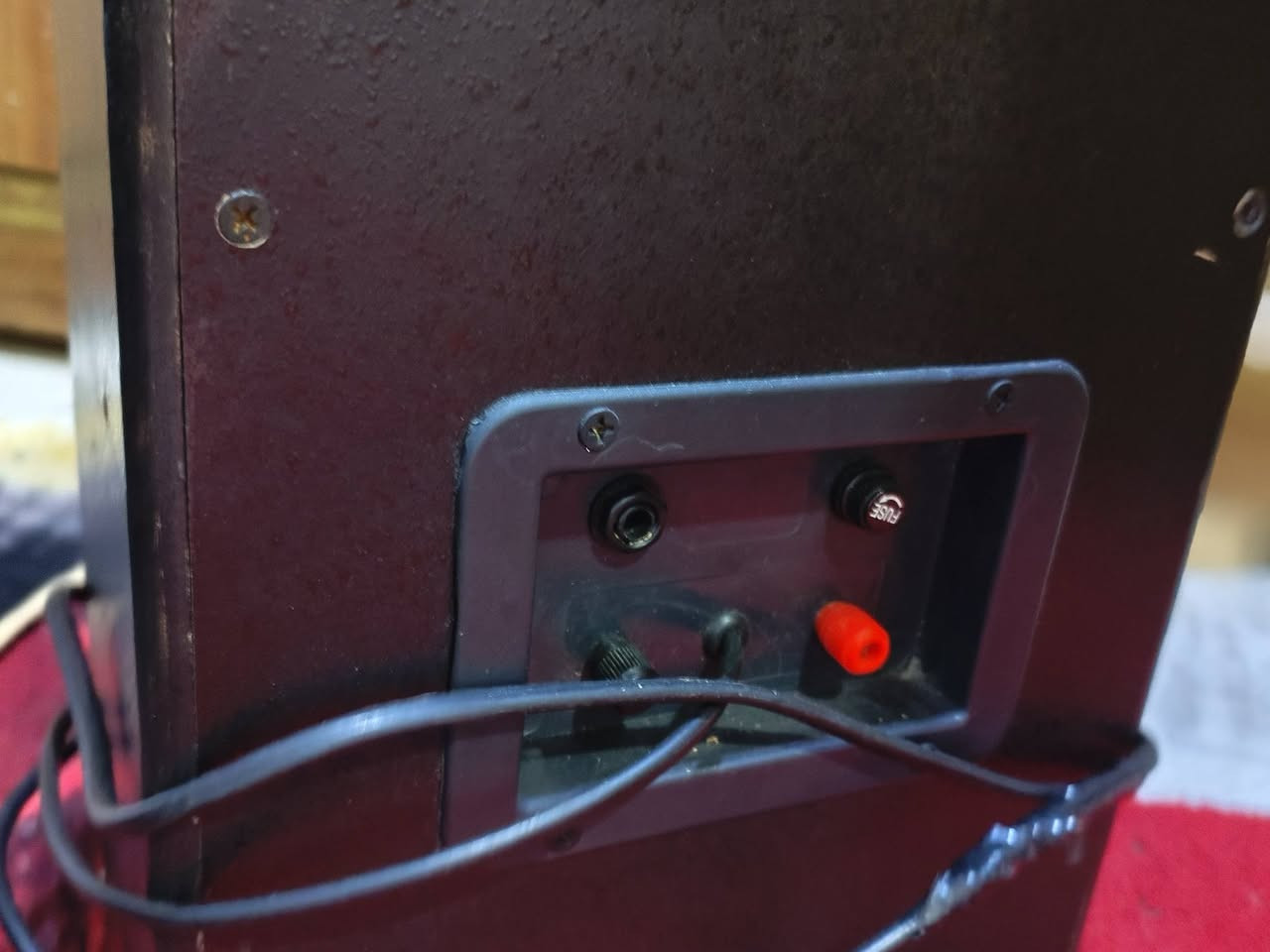 من رخص الادمن اثنين اجهزه شغاللات ويشحنن وصوت جميل والحجم وسط الغزل بس بطاريه عوزهه شغاله مثل ماموضح كداكم للصوره بطاريه سعره 10 دينار والتكنوسات كامله مكاني كربلاء تفحص يله تأخذ سعر اثنين 150الف أتريد وحده خادم مامتواجد عله النت رقم اتصل واني بلخدمه الي يفيدنه اني حاضر ***********
