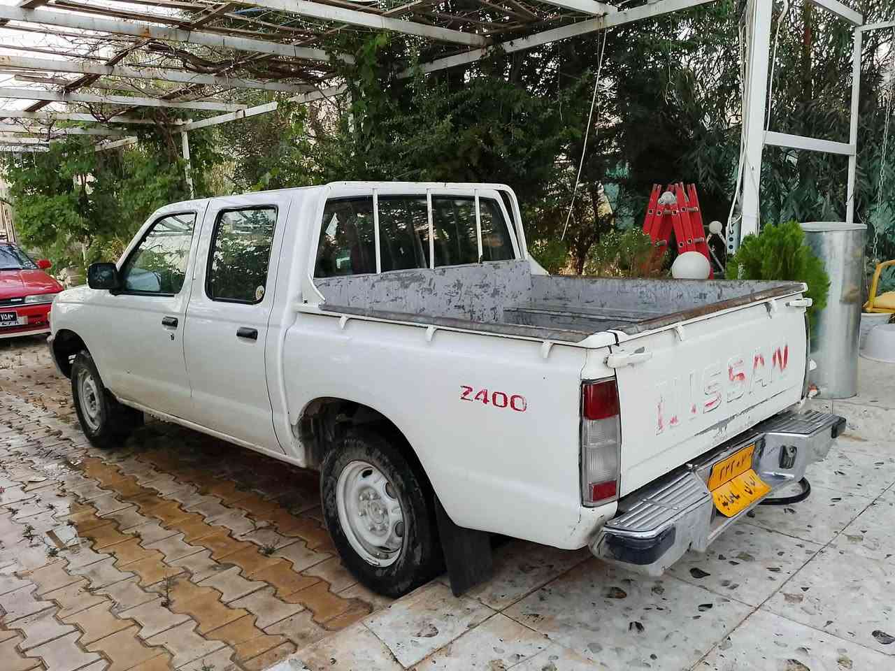 نیسان 2003زیت تەبرید پاوەر سەیارەکە سێ پەڵەی بچوکی هەیە پێشو پشتی کەپسە  سەنەوی یەک ساڵە بەسەر چوە 
نرخی 92گەڵا 
*********** السليمانية, العراق
