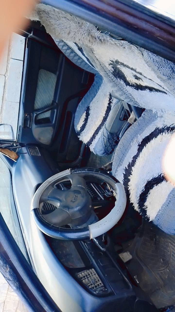 الانترا ٩٣ السعر27 كفاله عامه من كل عيب كشر محرك كير فرممات بلاديه  مكفولات بس بيهه خربطه مايصحلي اسويهه *********** مكانهه ديالى الخالص
