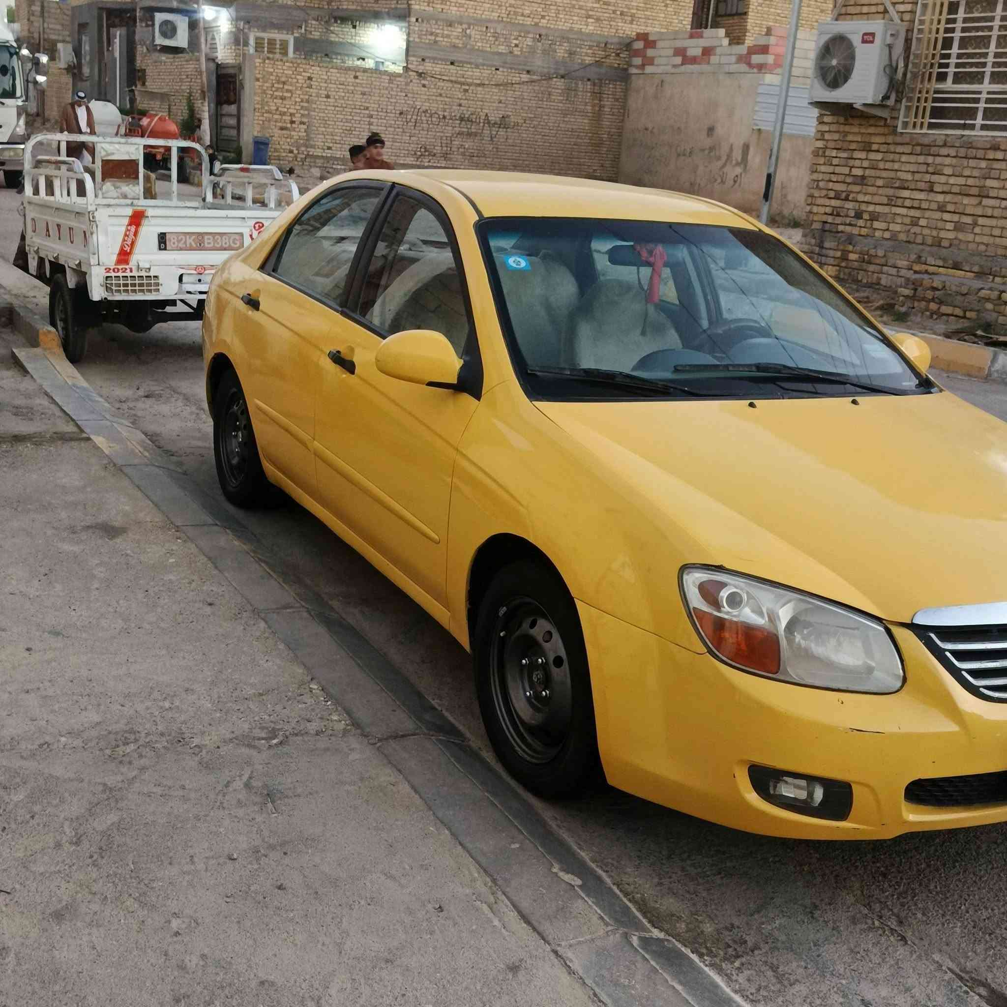 السلام عليكم

كيا سبكترا للبيع او مراوس بوتيما
موديل 8 ماكينه 2000 سياره  بس بنين مصلح 
مكان ناصريه مركز السعر 70 للاستفسار الانتصاب
***********
