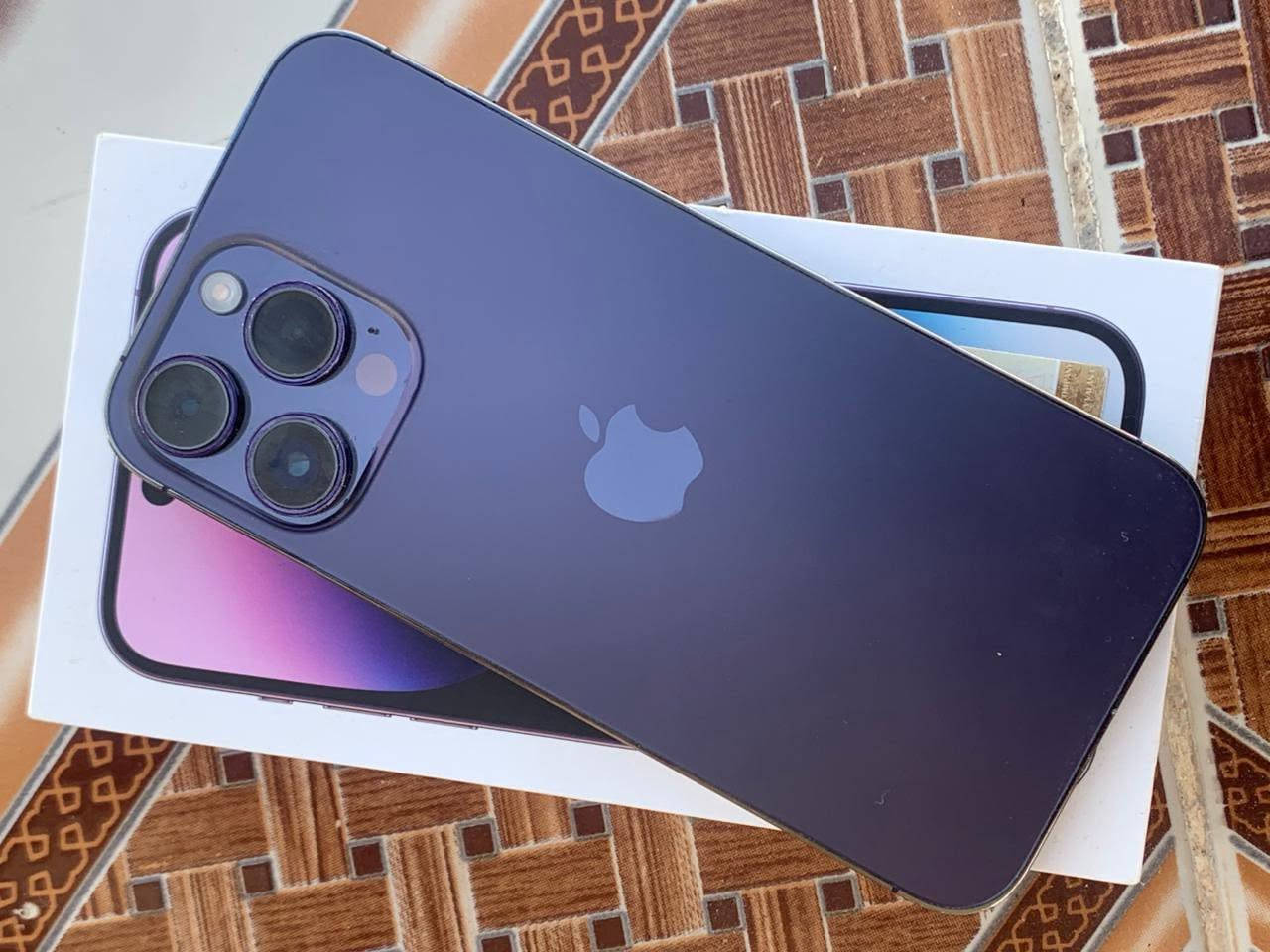 النشر:
✨ عرض للبيع: آيفون 14 برو ماكس (iPhone 14 Pro Max) بحالة ممتازة جداً ✨

 الموديل: iPhone 14 Pro Max
 اللون المميز: بنفسجي عميق (Deep Purple)
 المساحة التخزينية: 256 جيجابايت (GB 256)
 نسبة صحة البطارية: 80% (الحد الأقصى للقدرة)
 حالة الجهاز: نظيف جداً، شاشة ونظام سليمين تماماً كما هو موضح بالصور، مع العلبة الأصلية.
 دعم الشرائح: يدعم شريحتين (Dual SIM).
رقم الهاتف 

***********
