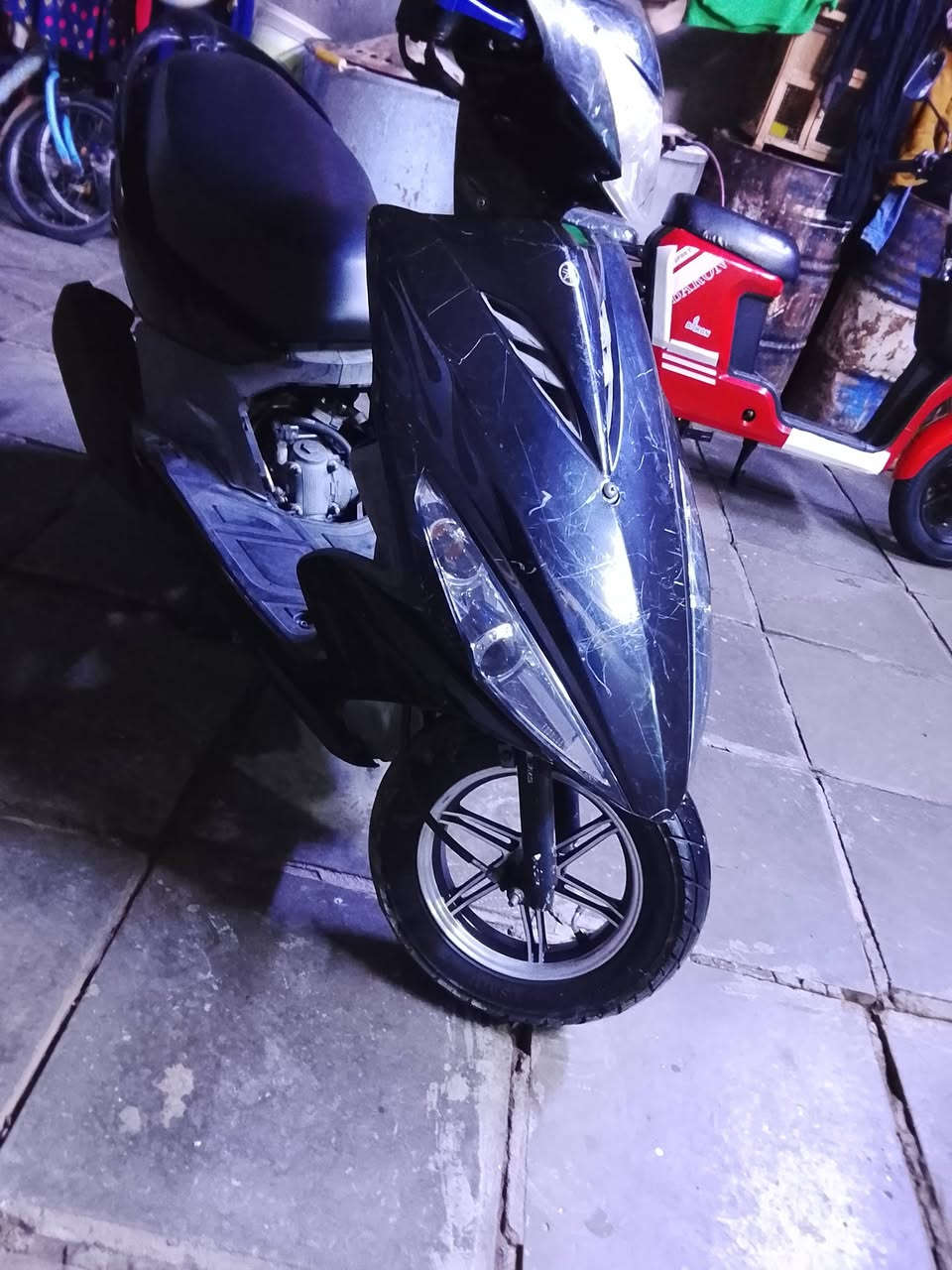 سلام عليكم دراجه ماكس مضلع حديث دراجه حلوه مانقصه شي صالي سبوع منزله من رمبه دراجه كامله مانقصه شي سلف هندر لايت اشاير سكن اصطاب حساس كيلو متر كيج بانزين بيه ويل نجمه وبيه دبل خلفي رياضي  محتاج واريد ابيع مستعجل عل بيعه مكاني بصره حيانيه رقمي *********** سعر 750
