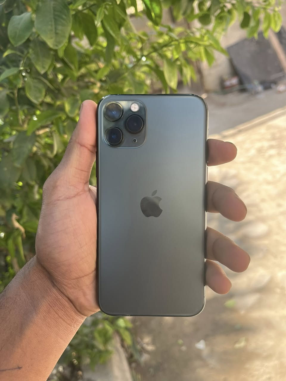 11 برو فووول نضافه مفتوح تخطي ذاكره 256 بطاريه 80 وتر ما مبدل بي برغي. مستعجل ع بيعته *********** فقط وتساب سعر 180 وبي مجال
