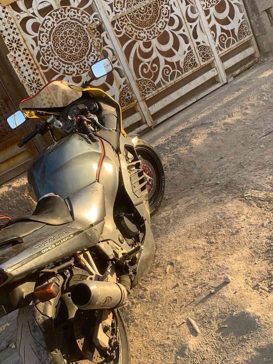 السلام عليكم بطح قرش للبيع. دراجه بس كفرات تعبانه. سعر مليون ١٠٠ وبيهه. مجال مكان بغداد التأميم وره فلكه سلمان ***********
