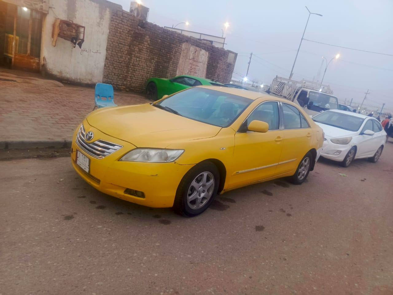 سلام عليكم كامري للبيع موديل 2008 محرك وكير وتخم تاير وحداده وتبريد ثلج سياره حلوه لشغل بيه تعمير بل فخضه وضربه بل جاملخ لخلفي سعره ب55 وبيه مجال قليل الستفسار على هاذه رقمي *********** بكان سياره بل عماره
