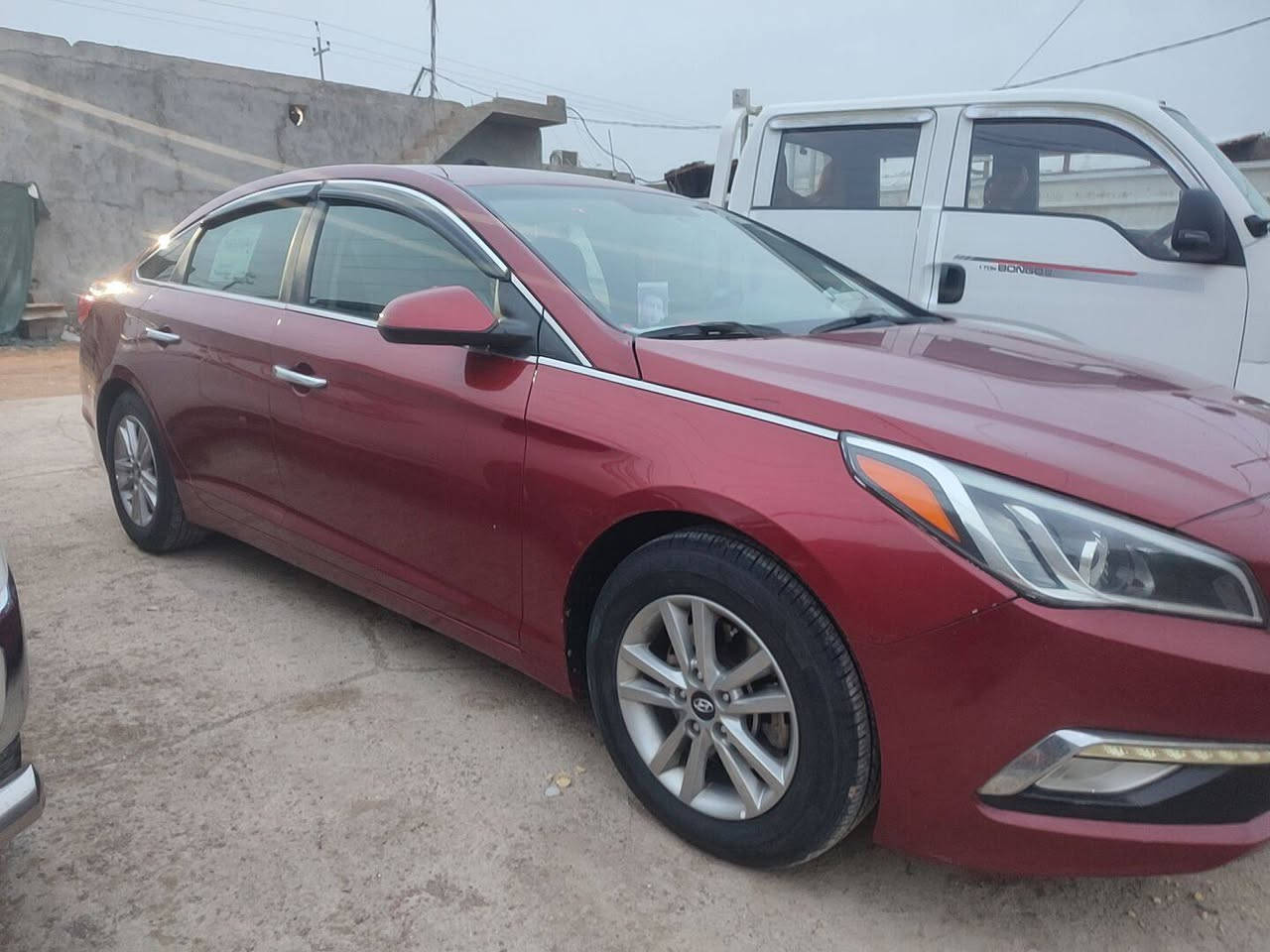 السلام عليكم
سوناتا 2016 للبيع وارد امريكي بيها بنيد وجاملغ سيارة نضيفة وكاملة ماعوزها نقص كلشي محرك وكير كفاله وحدادية جديدة رقم سليمانية 
مكانها واسط الكوت 
للاستفسار الاتصال على 
***********
