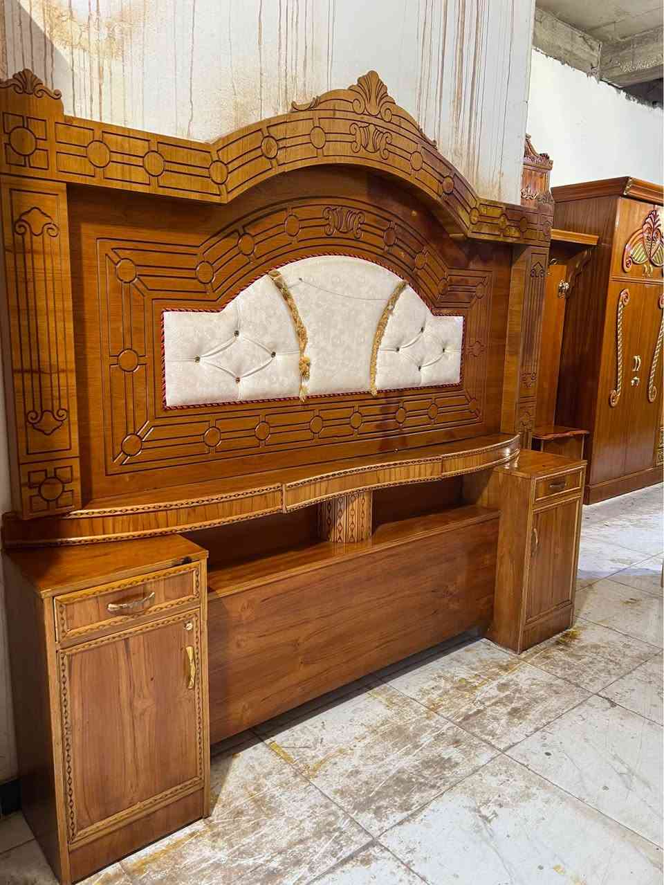 غرفه ام6قاطين صاج نفخ ام مسرح كامله نضافه فول سعر950ميسان العوفيه نهايه شارع سوك الاخضر مجمع الحمراني *********** عمارة, ميسان
