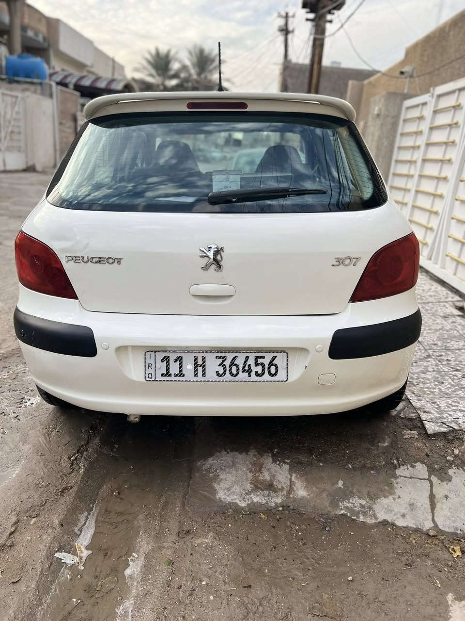 بيجو 307 موديل 2006 بأسمي هزة ورقم جديد مصبوغة حزام المحرك بداية تنقيص الكير يحتاجله برمجة جوزات او تبديل جوزات ماعرف / التبريد شغال / الغرفة مرتبة نظيفة سعر السيارة ب 48 وبيها مجال مكان السيارة منطقة المشتل

تليفون ***********
