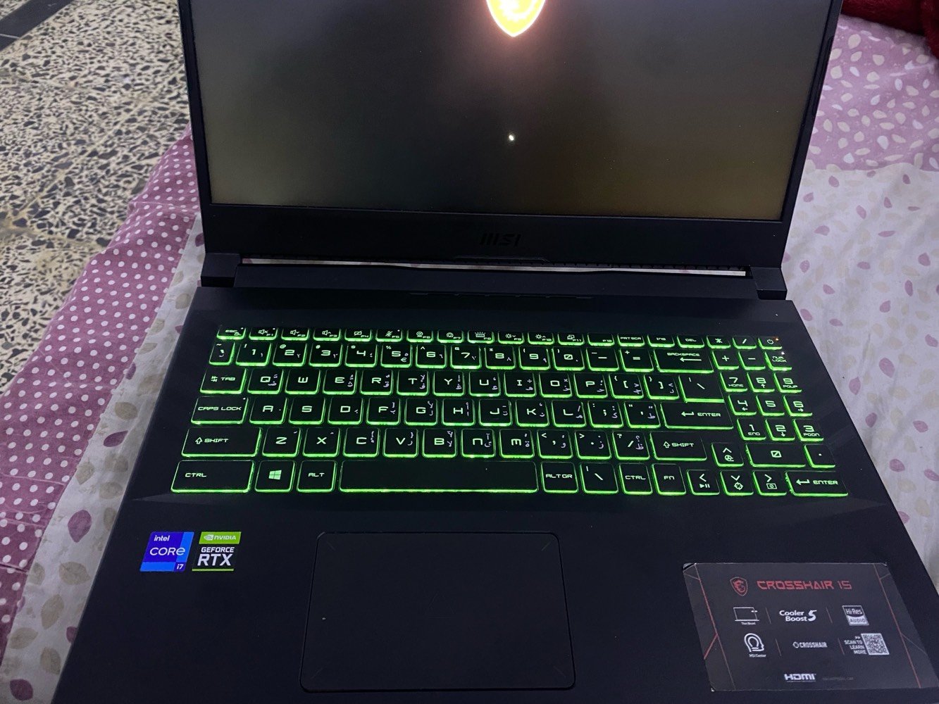 أعرض لابتوب MSI Crosshair 15 بمعالج Intel Core i7 من الجيل 11 وسرعة تصل إلى 2.30GHz. يتميز بذاكرة RAM تصل إلى 32 جيجابايت وقرص صلب بسعة 477 جيجابايت مع بطاقة رسومات 4 جيجابايت NVIDIA GeForce RTX. الجهاز في حالة جيدة جداً ومثالي للألعاب والبرامج الثقيلة.