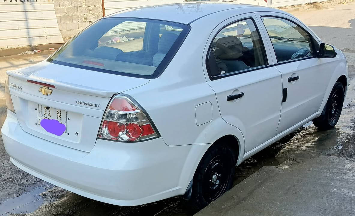 السلام عليكم
للبيع افيو 2011 شركه عامه 
رقم بغداد الدولي باسمي 
كير مكينه صدر تبريد على الشركه ترايك زيرو 
بيه جاملغ امامي مبدل اصلي 
وهذا السونار بل صور 
ماشيه 135
شاشه كامره 
السياره جاهزه مابيه اي نقص 
السعر 78 وبيه مجال كلش قليل 
بغداد حي الجهاد 
***********
