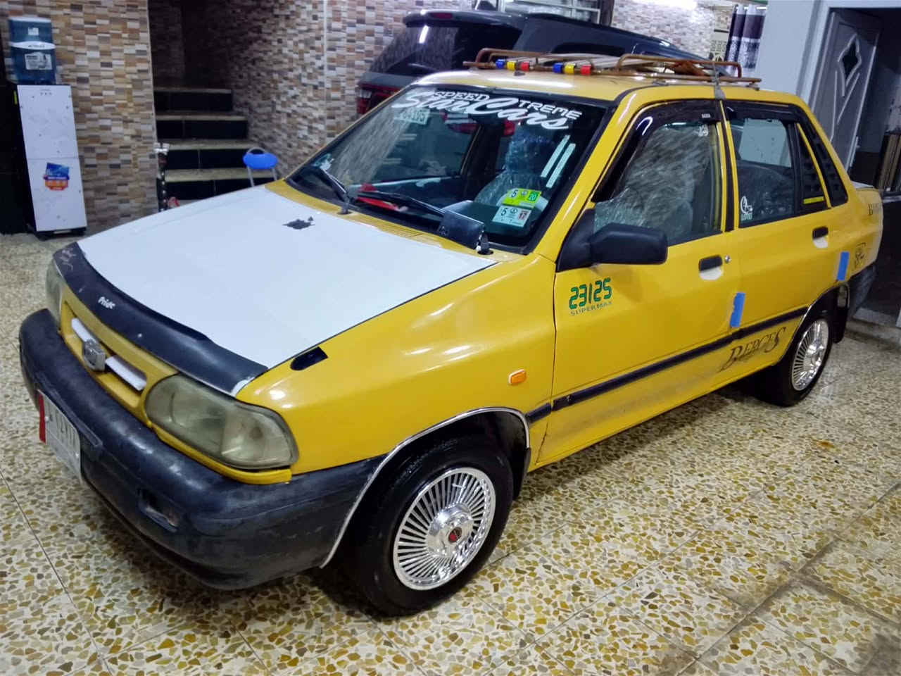 للبيع سايبه موديل ١١مكفوله من محرك وكير وشاصي وباتري وطخم تاير كلو جديد الشرعي بل موصل اتريد وكاله او تحويل حاظر هياء وغرامات صفر كاربون بنزين بيه السياره جديده ومابيه اي نقص وهذا رقمي *********** *********** السعر اتصل وادلل
